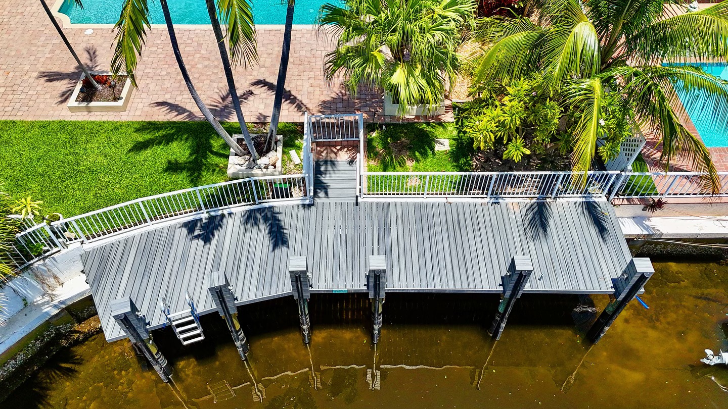 Dock